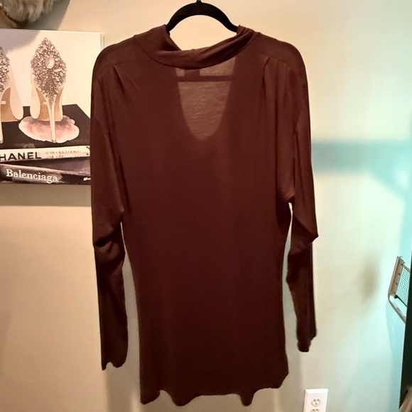 Momo Women's Pleat Shoulder Cowl Neck Brown Tunic Length Blouse Size Large - Picture 3 of 10